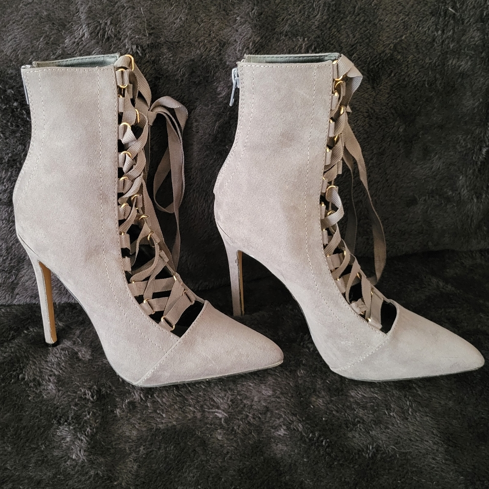 Heeled Booties - Picture 3 of 7